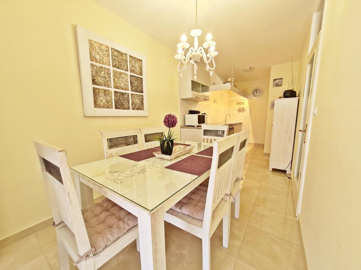 Beach Apartment Ivana Omiš Exteriér fotografie